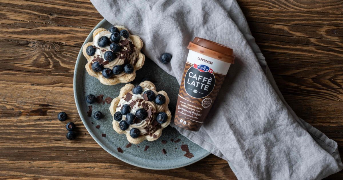 Berry tartlets | Emmi CAFFÈ LATTE